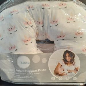 Feeding & Infant Support pillow